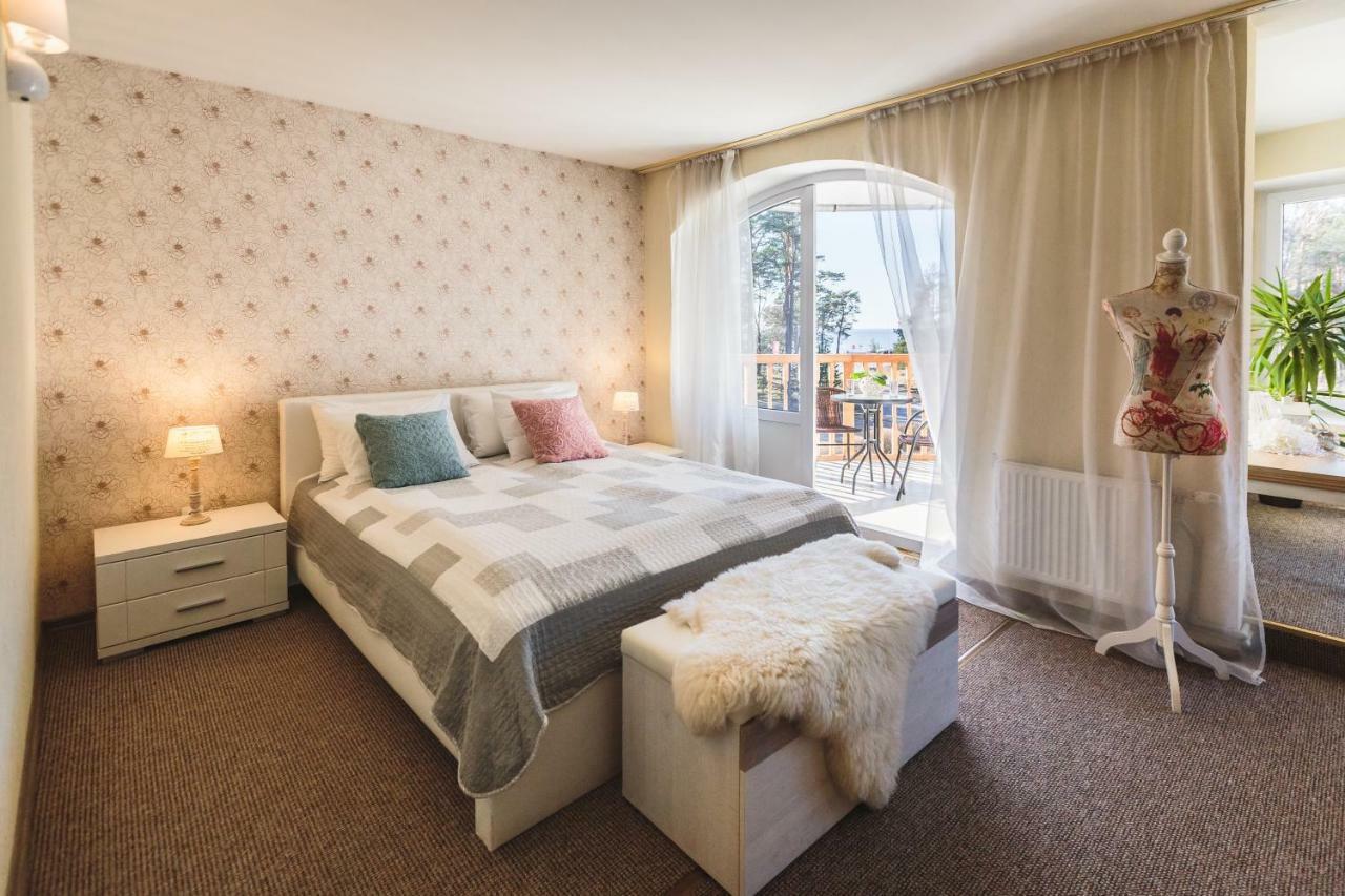 Karle Hotel Vitrupe エクステリア 写真